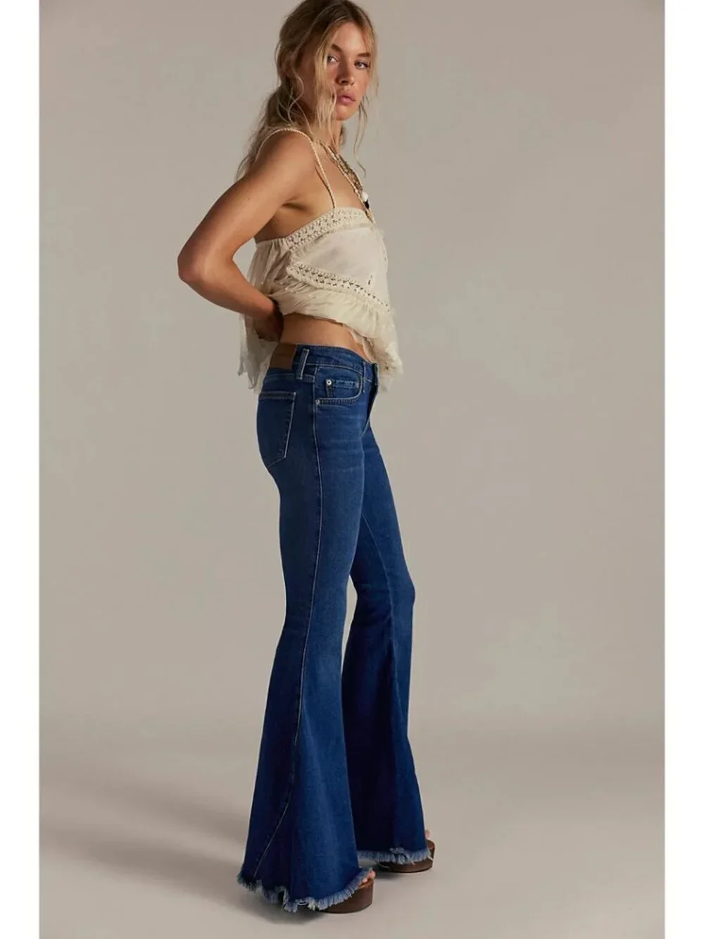 FREE PEOPLE Emre Low-Rise Flare Jeans in Daisy Blue Size US 28 NWT